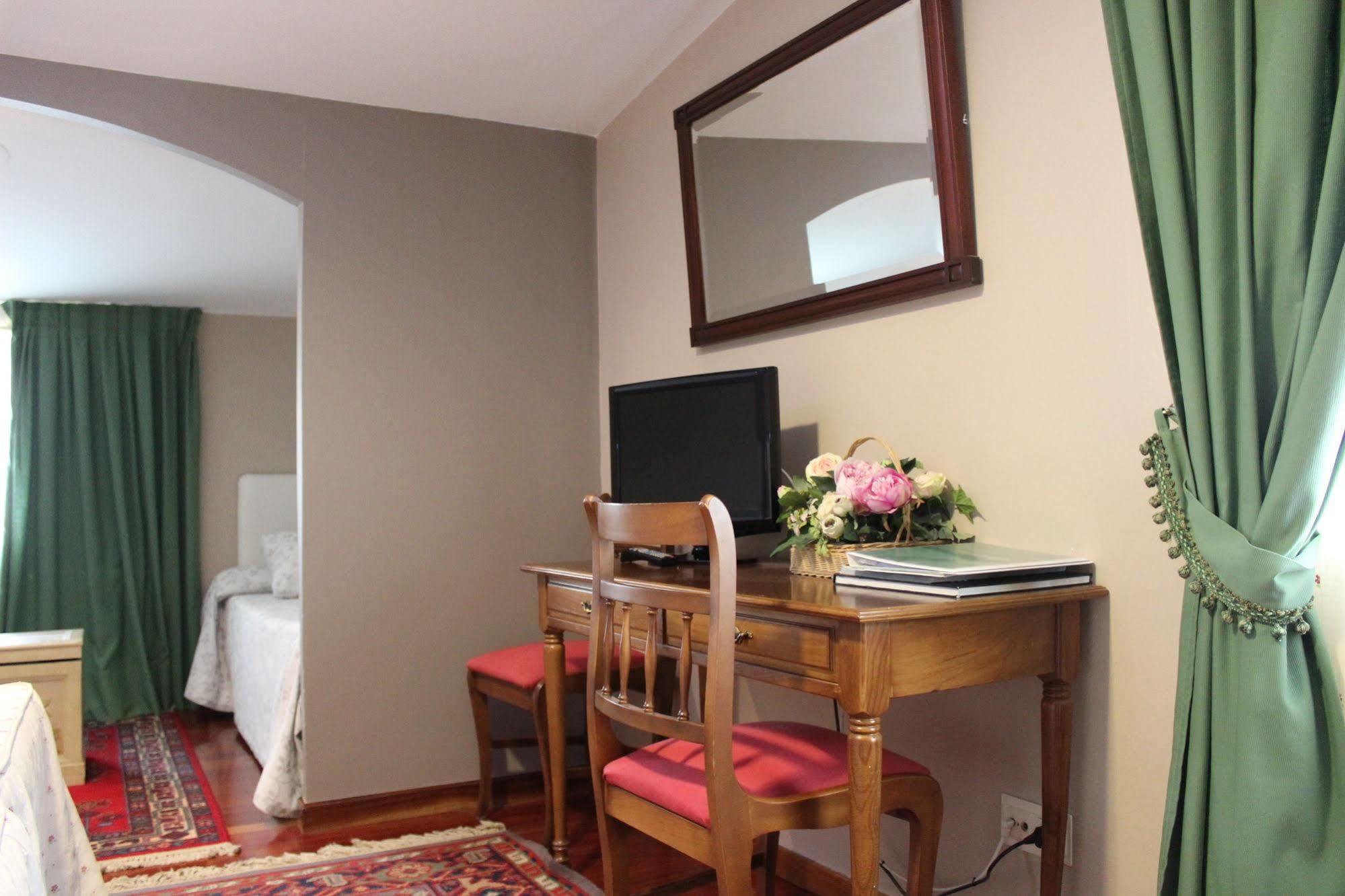 Hotel O Pino Zewnętrze zdjęcie